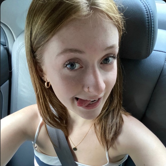 Meet your Posher, Libby - Picture 3 of 3